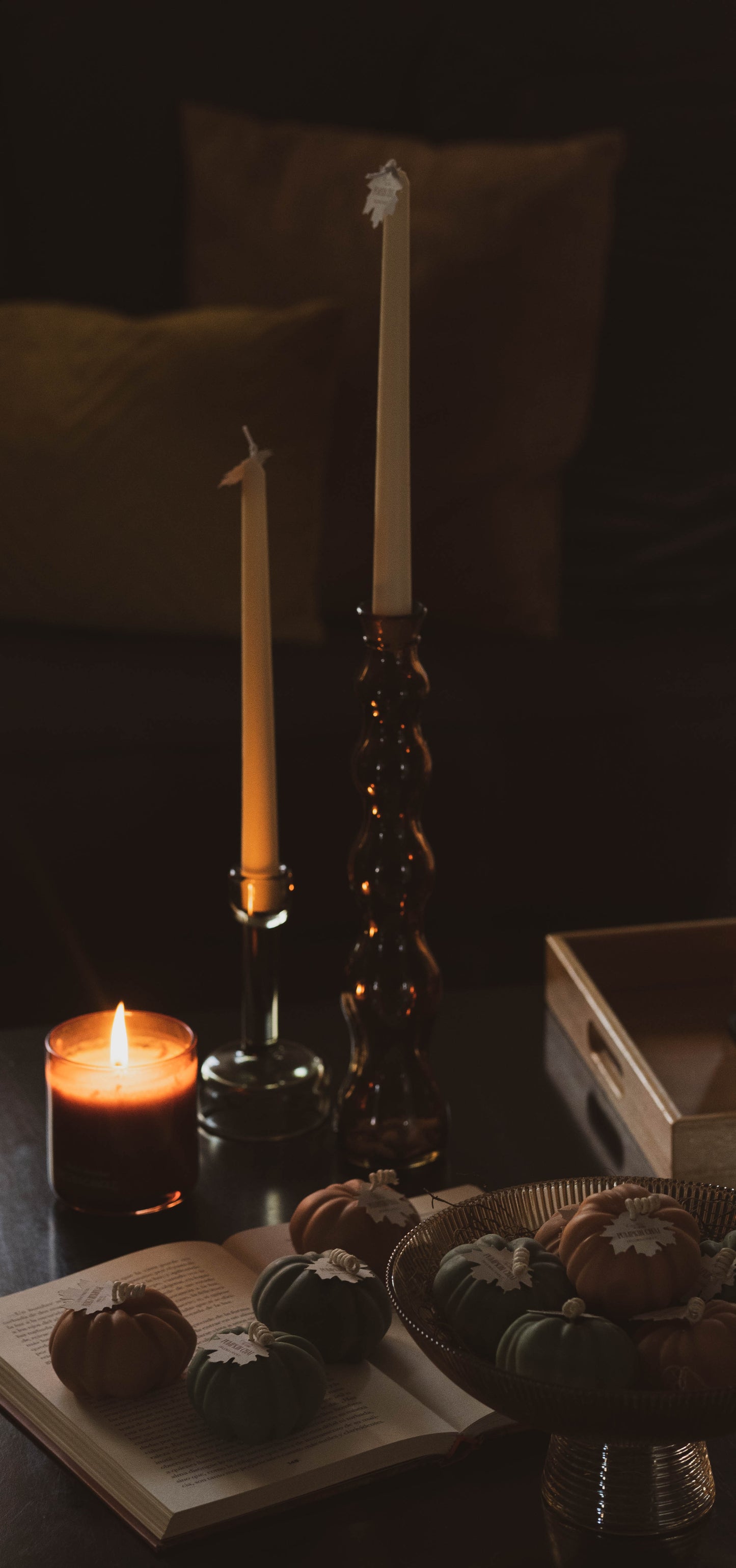 Pillar Candles – Velas Ornamentales para Candelabros