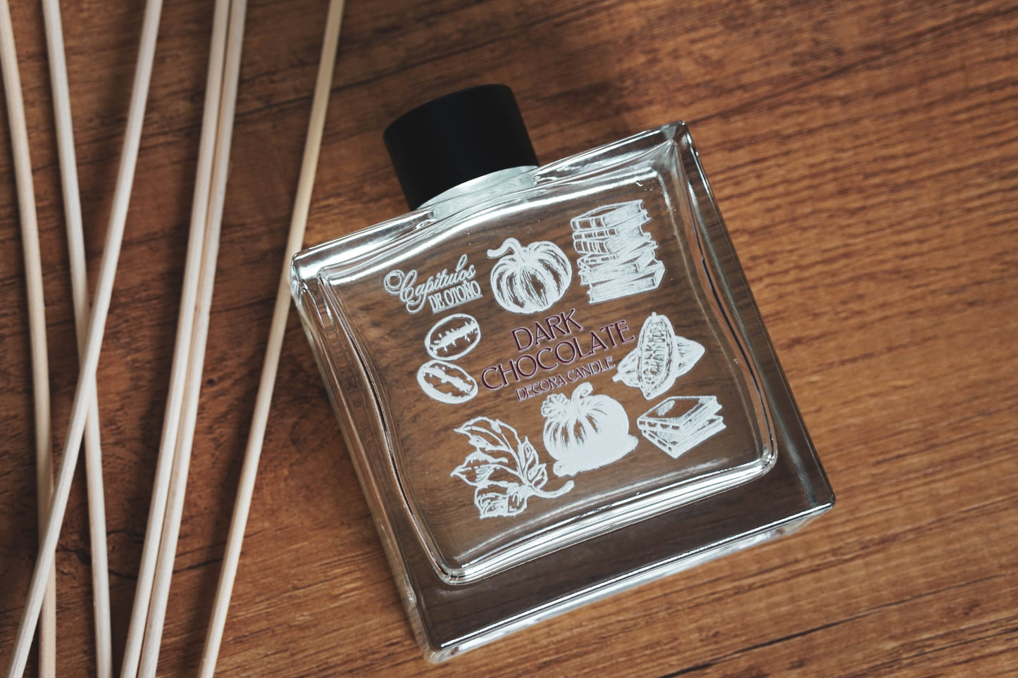 Dark Chocolate – Vela Aromática & Difusor de Junco | Colección Capítulos de Otoño